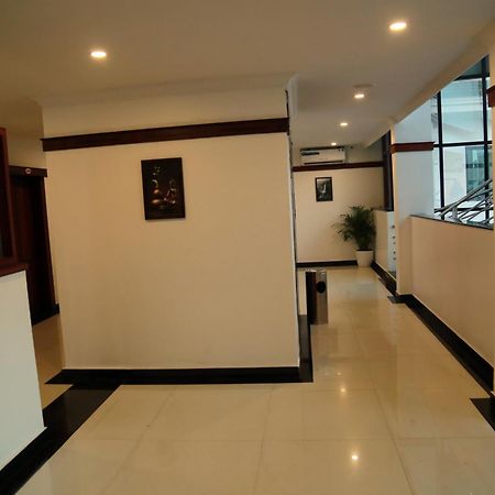 Hotel Savera Park Thrissur Exterior photo