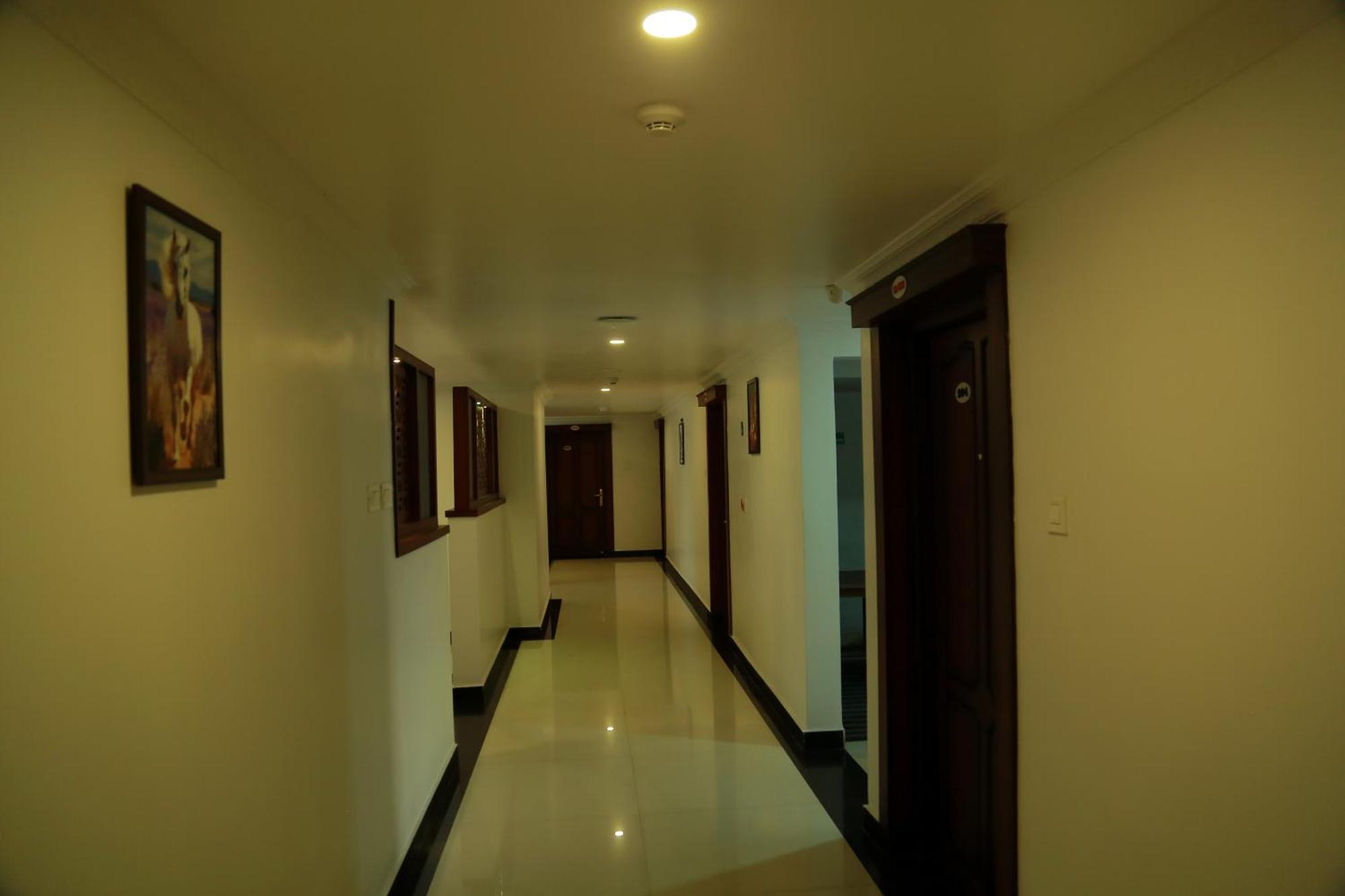 Hotel Savera Park Thrissur Exterior photo
